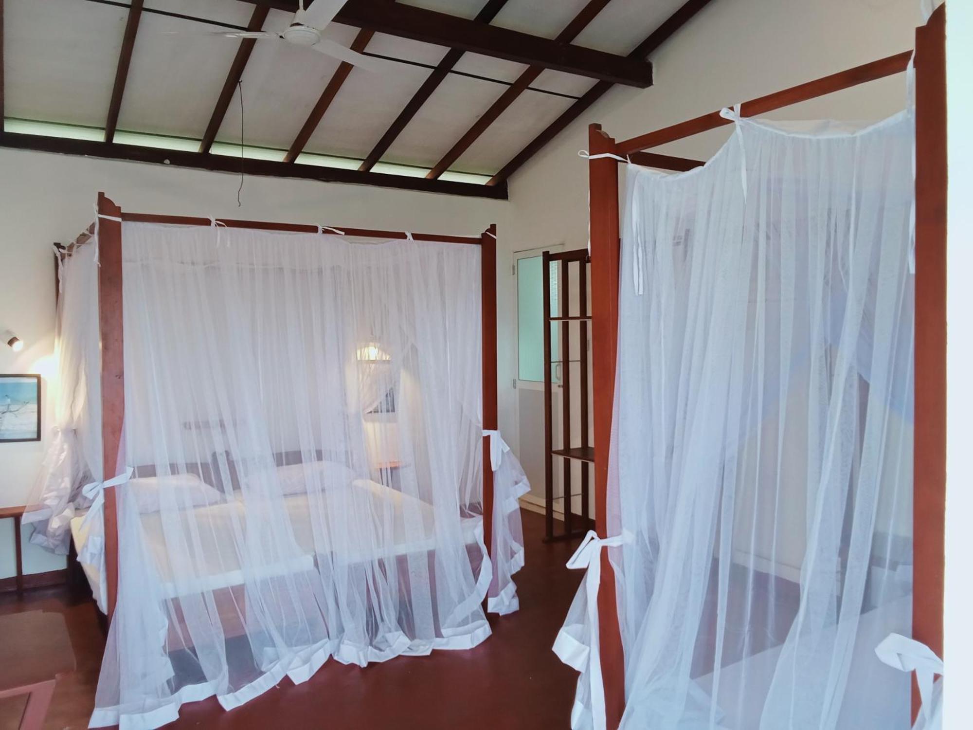 Sihara Rooms & Hostel Matara Exteriör bild