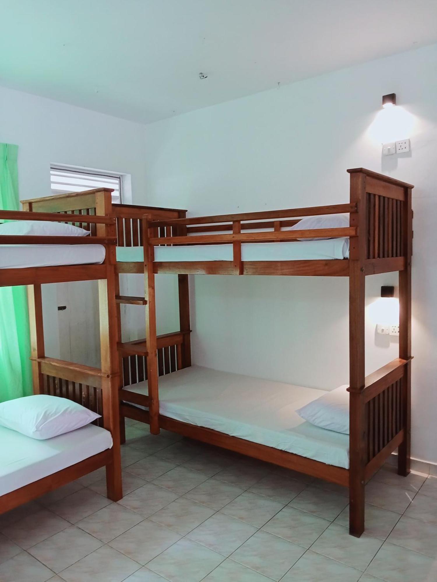 Sihara Rooms & Hostel Matara Exteriör bild