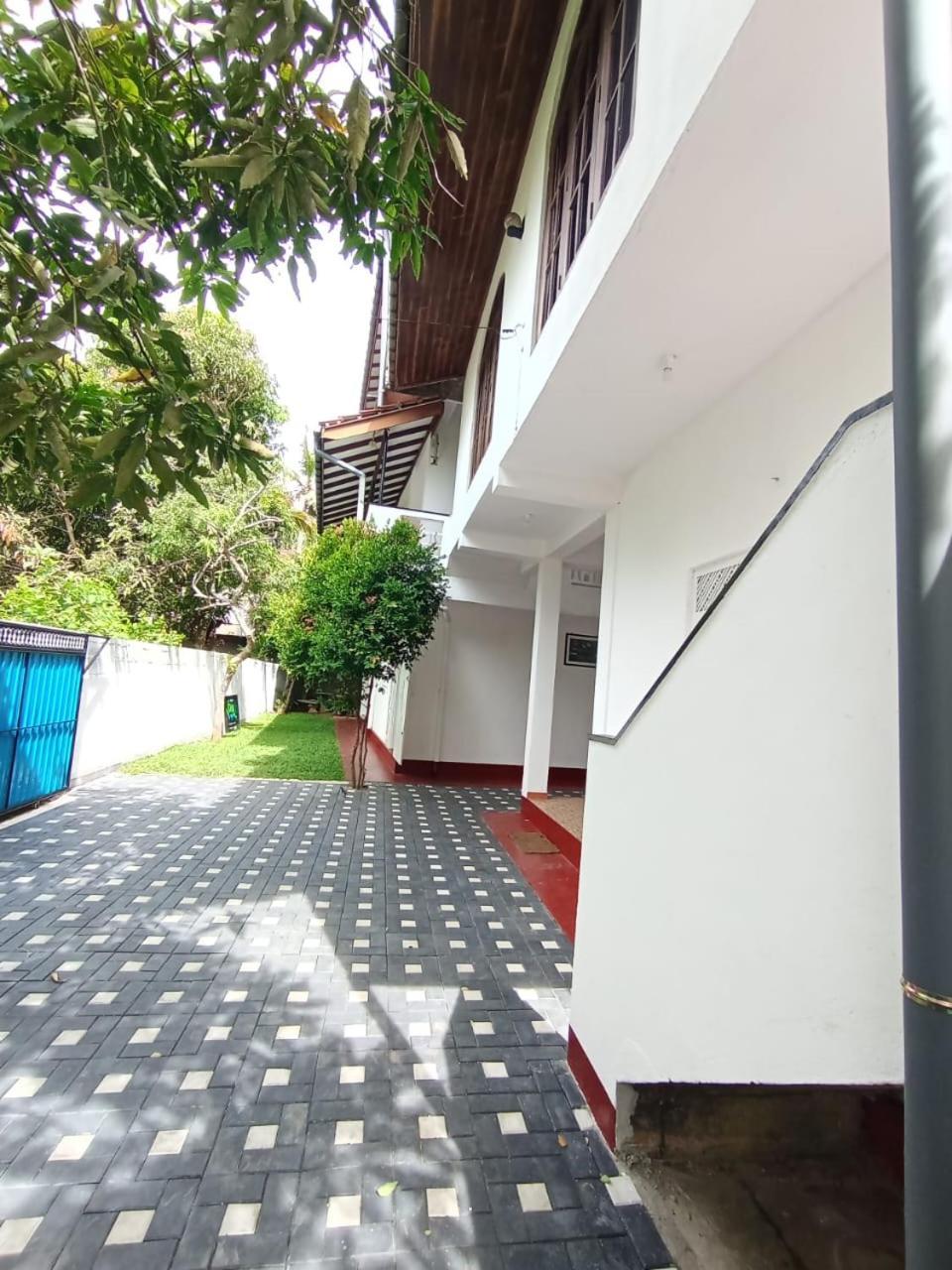 Sihara Rooms & Hostel Matara Exteriör bild